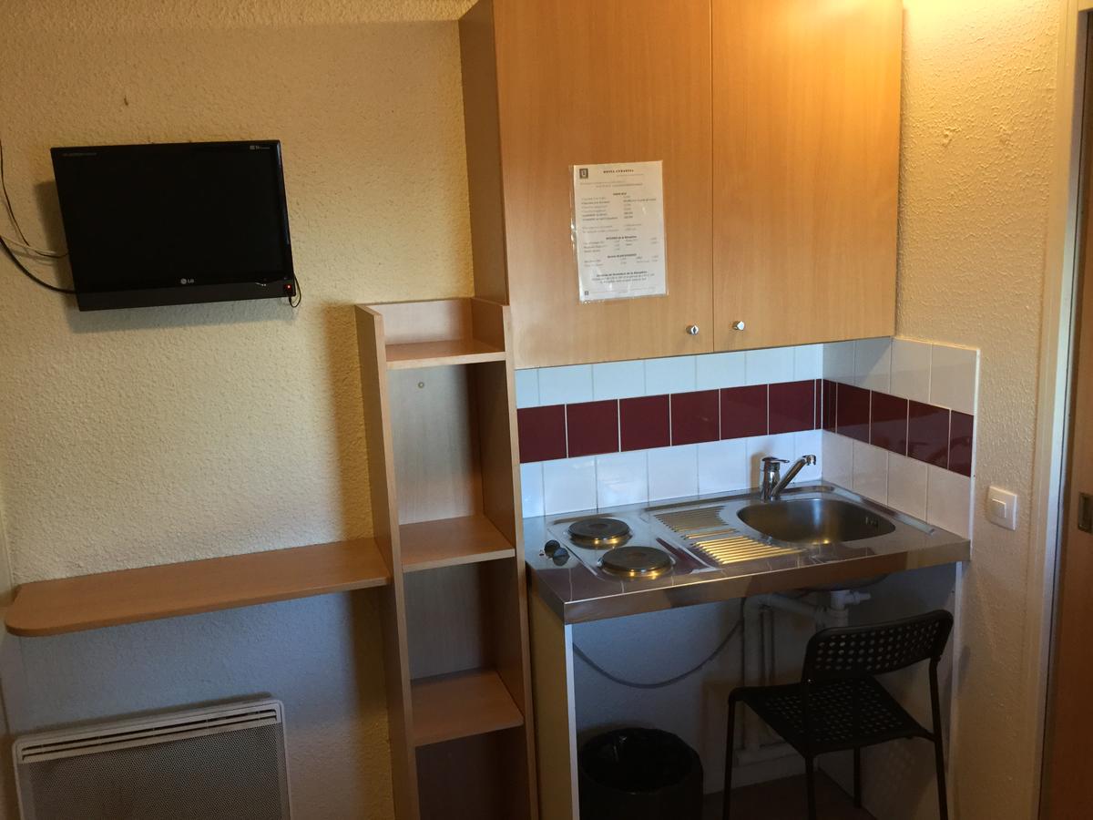 Be Myhotel Evreux Luaran gambar